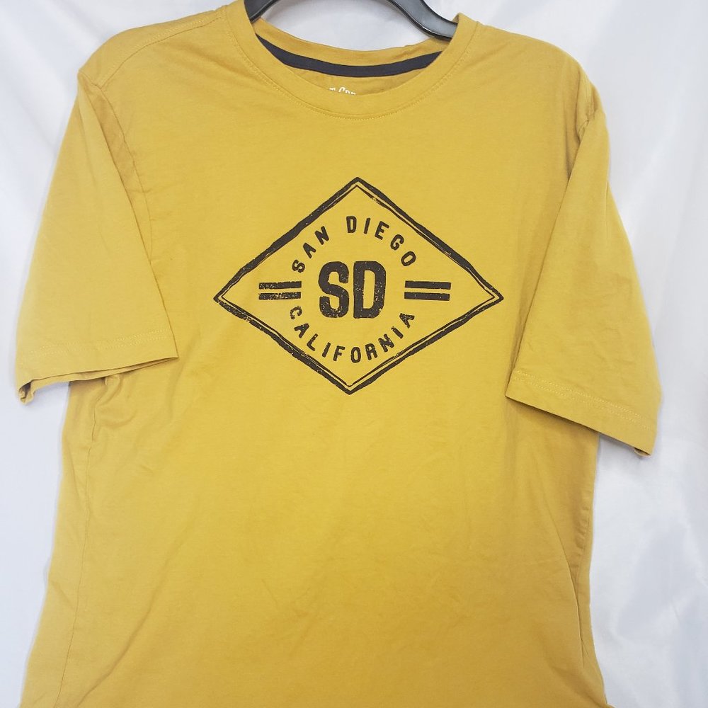 San Diego (SD) California T-shirt (Size L)